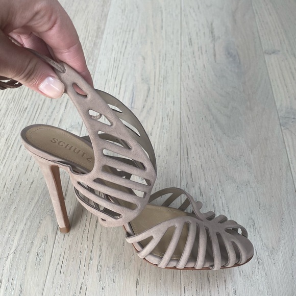NEVER WORN BRAND NEW SCHUTZ STRAPPY HEELS - Picture 3 of 7